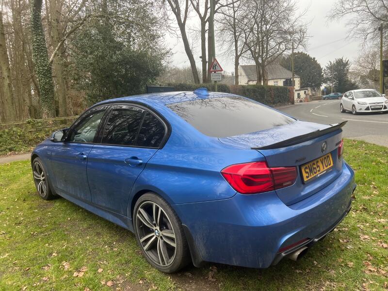 BMW 3 SERIES