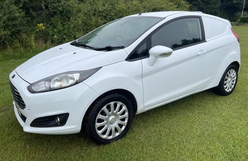 FORD FIESTA VAN