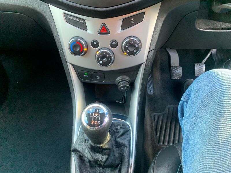 CHEVROLET TRAX