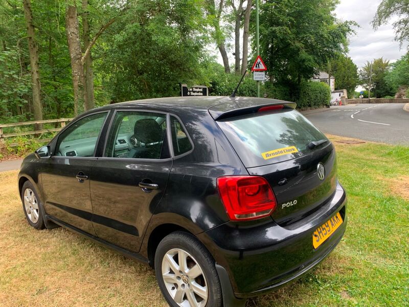 VOLKSWAGEN POLO