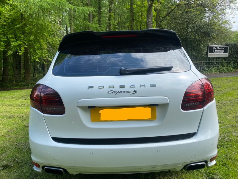 PORSCHE CAYENNE