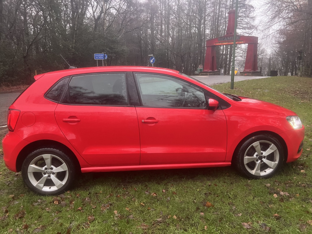 2017 Volkswagen POLO