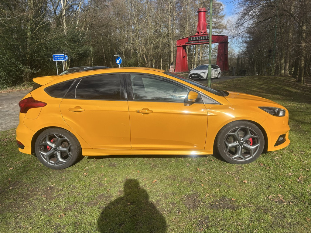 2017 Ford FOCUS