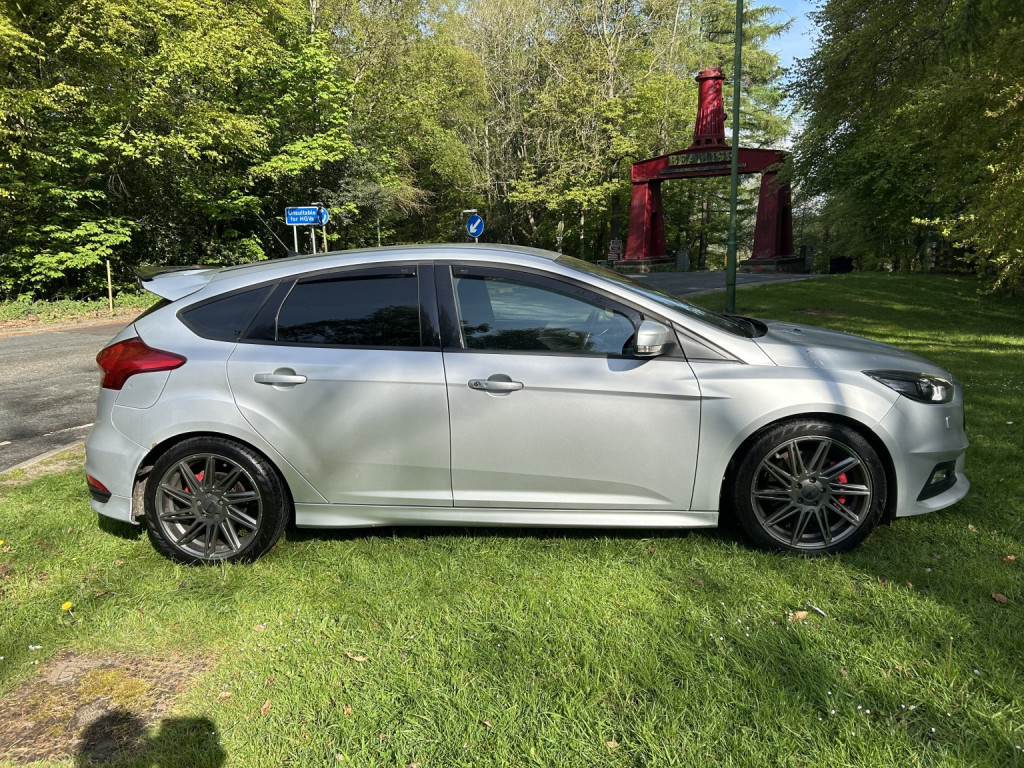 2017 Ford FOCUS
